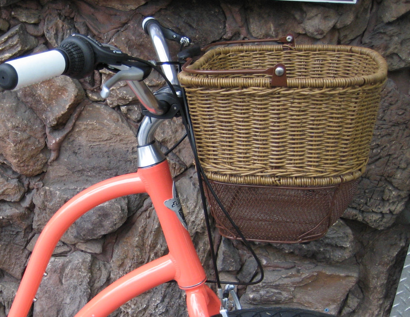 townie electra bike basket